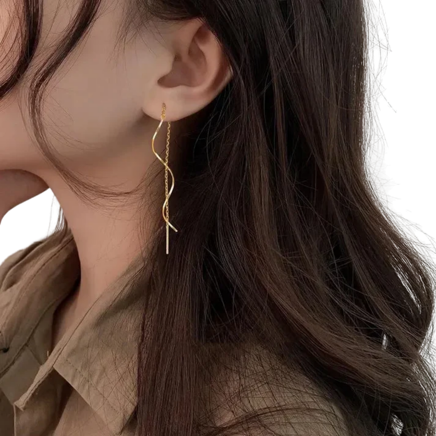 עגילים ארוכים עם עיצוב גלי