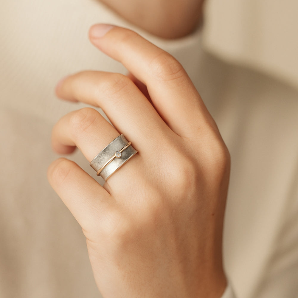 טבעת כסף זירקוניה וינטג' גולדן ליין