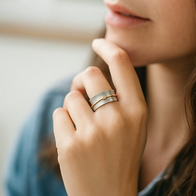 טבעת כסף זירקוניה וינטג' גולדן ליין