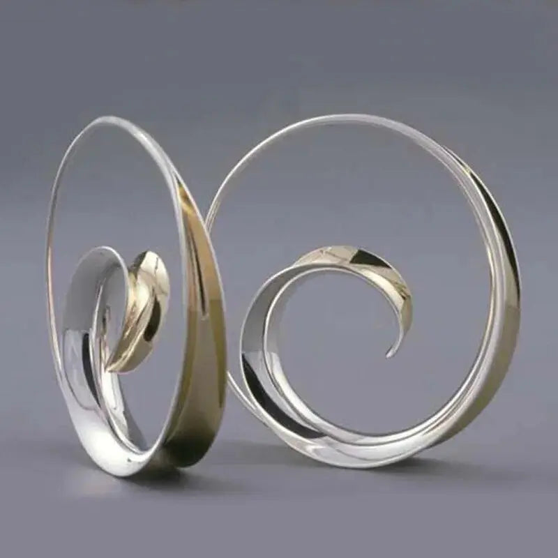 עגילי וינטג' עם גלי ספירלה